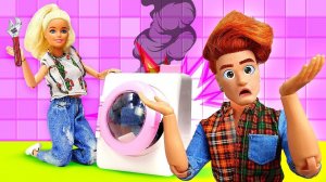 Барби и Кен — Барби ремонтирует стиральную машину — Видео для девочек про игры в куклы Барби