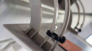 Как закрепить полочку для очков на LADA Priora