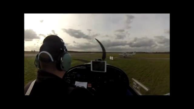 Frankfurt Germany раллийный автомобиль врезался в зрителя accident от транспортных средств смотреть онлайн