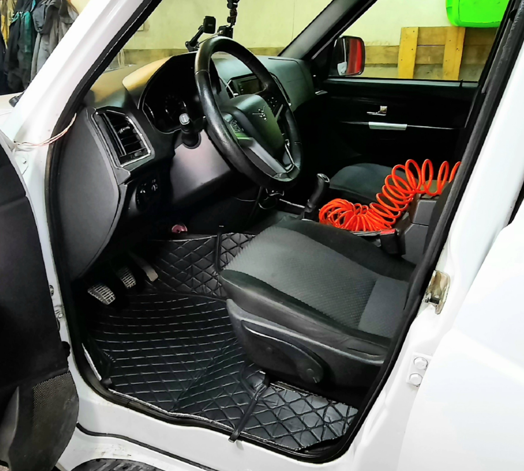 Супер дорогие 3Д коврики на УАЗ Патриот смотреть онлайн