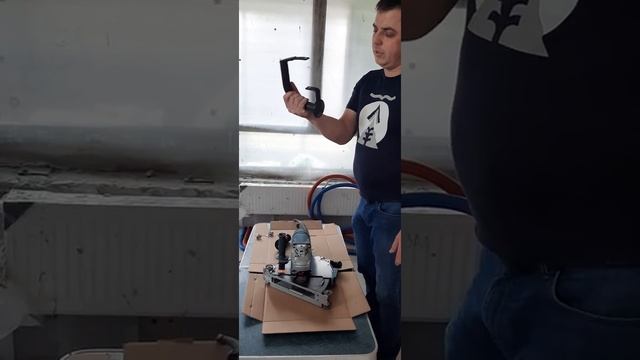 Обзор болгарки Makitta модель ga9040s с кожухом и и удобной ручкой.Бороздодел. смотреть онлайн