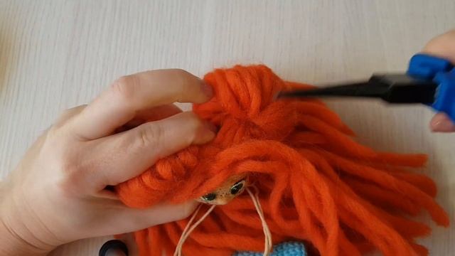 Делаем поворотную голову вязаной кукле смотреть онлайн