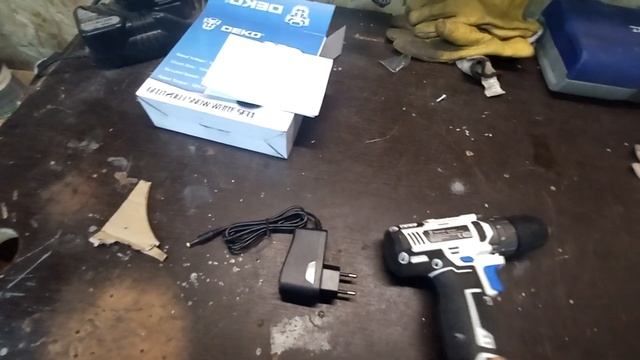 Самый дешёвый шуруповерт. Deko12V 32nm.