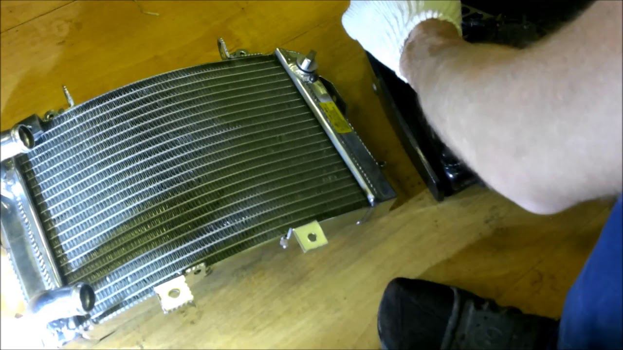 Замена радиатора КТМ Duke 690 смотреть онлайн