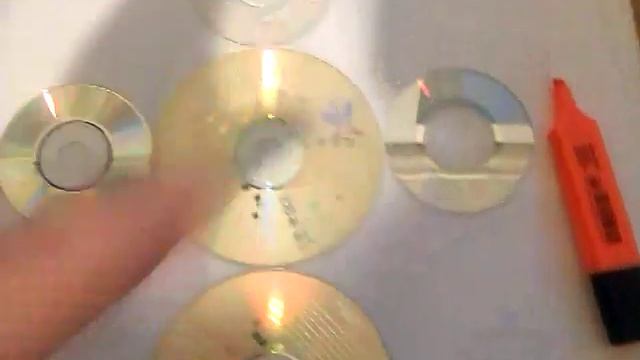 Снеговик из дисков смотреть онлайн