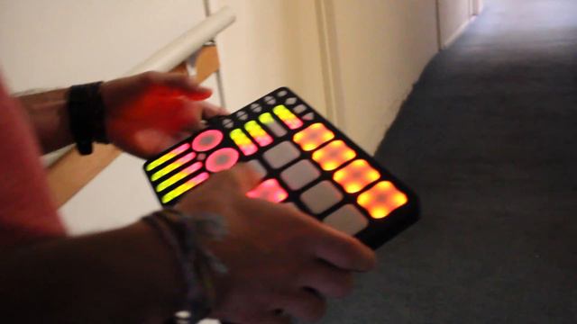 Rogue + QuNeo : In Office Test Performance смотреть онлайн