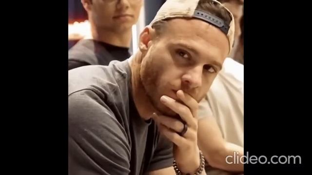 ВЫХОЖУ, ВЫХОЖУ НА ПОРОГЕ ЛЕТО ОТ СЕДЕЛ Я ЗА ВСЁ ЗА ТО И ЗА ЭТО, ВЫХОЖУ, ВЫХОЖУ, ВЫХОЖУ...... смотреть онлайн