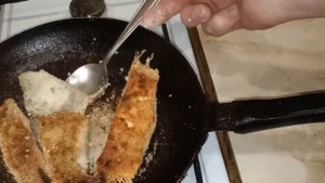 Быстро пожарить камбалу в манке | как жарить мойву манной крупе на сковороде | рецепт приготовления