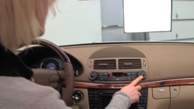 2009 Mercedes E350 Feldmann Imports Bloomington Minneapolis MN Used Walk Around PJ1036 смотреть онлайн