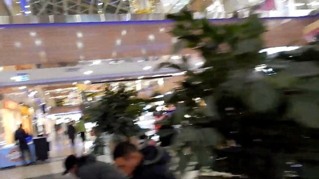 Знаменитый магазин семьи Райкиных. Райкин Плаза в Москве. смотреть онлайн