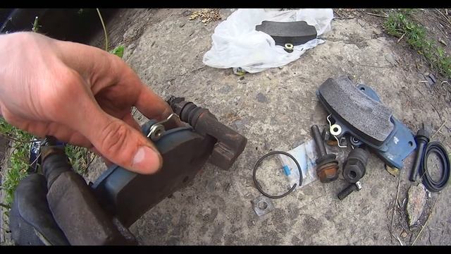 Причина скрипа тормозов на ходу. Универсальная смотреть онлайн