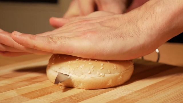 Куриный бургер с Кешью. Chicken burger with cashews смотреть онлайн