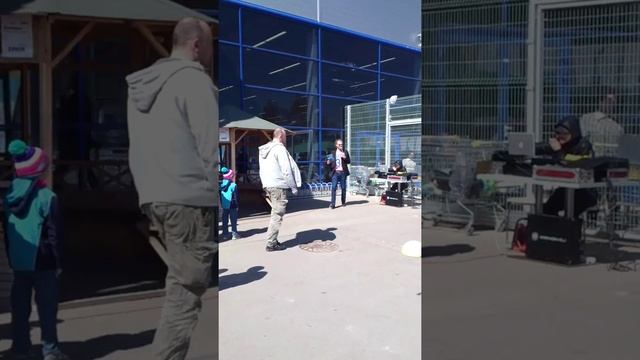 Официальное открытие "Зеленого двора" в гипермаркете К-Раута смотреть онлайн