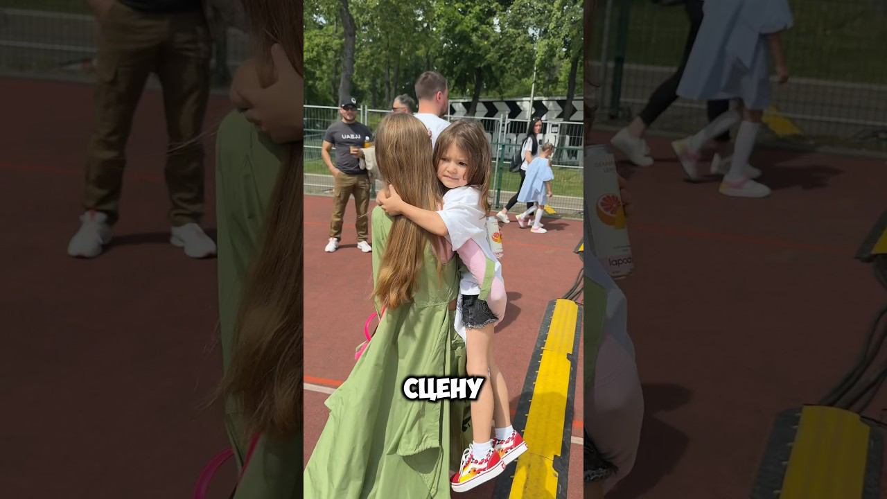 Отметь ЛПусю #мимика #лп #милана #марьяна #хабиб #блогер #друзья  #лужники #youtube #шикшакшок
