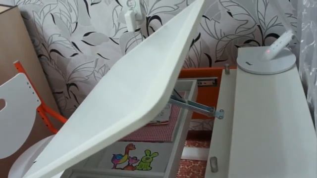 Астек Лидер растущая парта смотреть онлайн