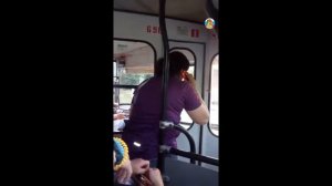 Остановите, бабе надо выйти! Буйная пассажирка троллейбуса
