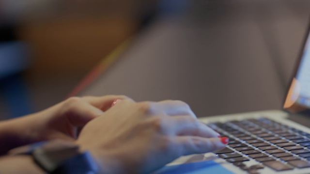 Streaming music for every moment with Spotify and Google Cloud Platform смотреть онлайн