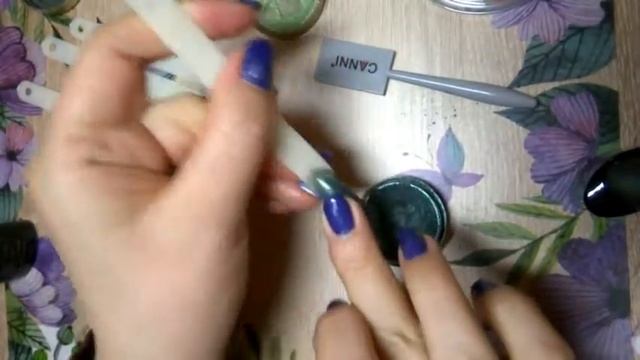 Дизайн ногтей, гель лак, зеркальная втирка тенями. Шеллак. смотреть онлайн