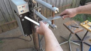 Самодельная контактная сварка в работе \\ Чернак