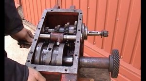 Коробка скоростей станка 1Е61М