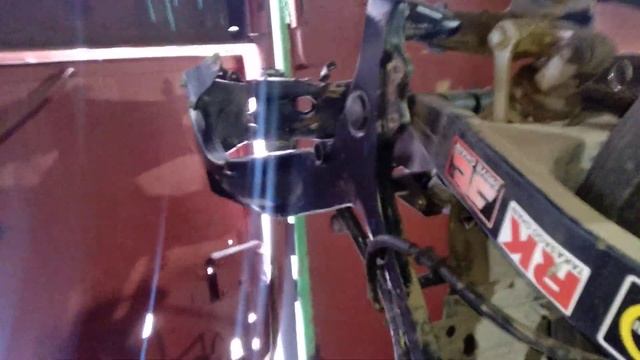 Suzuki RF 600 Восстановление смотреть онлайн