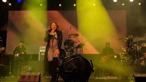 Sıfır Tolerans - Hadise ( Live ) Sahne Bitişi 21.4.2018