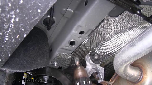 etrailer.com Trailer Hitch Installation - 2018 Ford Escape смотреть онлайн