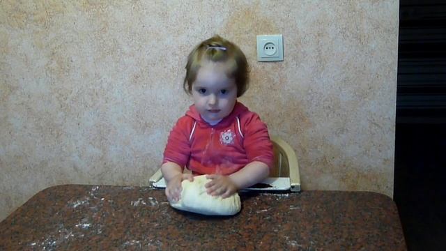 Печем печенье / Cooking the cookies смотреть онлайн