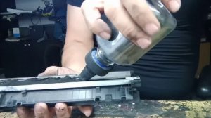 Как заправить картридж hp CE 285A (85A) ?