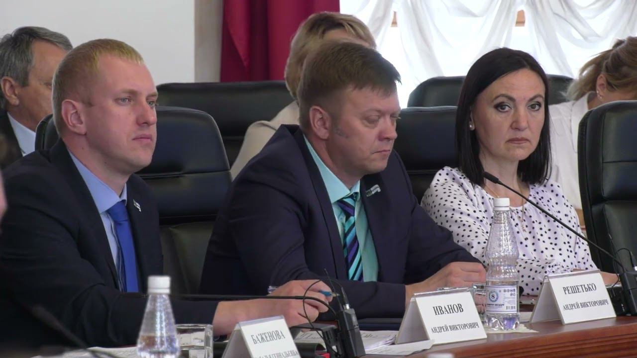 Расширили возможности маткапитала и перечень льгот многодетным семьям парламентарии ЕАО