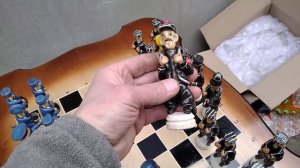 ШАХМАТЫ СДЕЛАНЫ ИЗ ? ХЛЕБА ЗОНОВСКАЯ РАБОТА