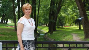 Пусть плачут те, кому мы не достались Исполняет Аксенова Вера Verax