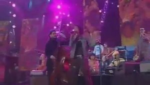 Musica Nuda & Orchestra Piazza Vittorio - I Will Survive Live @ 1 Maggio (Roma)
