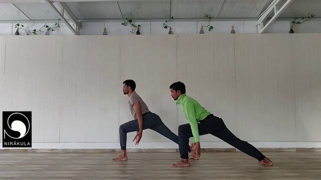 Nirākula Yoga - Sun salutation Variation 2 - Strength and flexibility смотреть онлайн