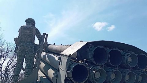 На Южно-Донецком направлении артиллеристы РФ уничтожили опорные пункты ВСУ и склады с боеприпасами