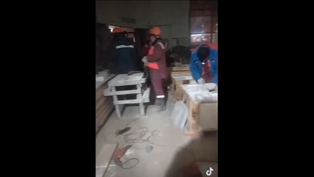 Суровая реконструкция станции «Каширская» смотреть онлайн