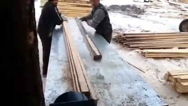 Двухвальные многопильные станки WD-170, WD-220 смотреть онлайн