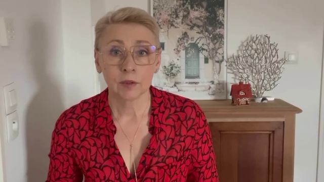 ЭТО волнует ФРАНЦУЗОВ Встреча с друзьями САЛЮТ смотреть онлайн