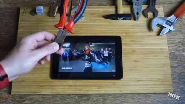 Разбиваем Ipad Aple