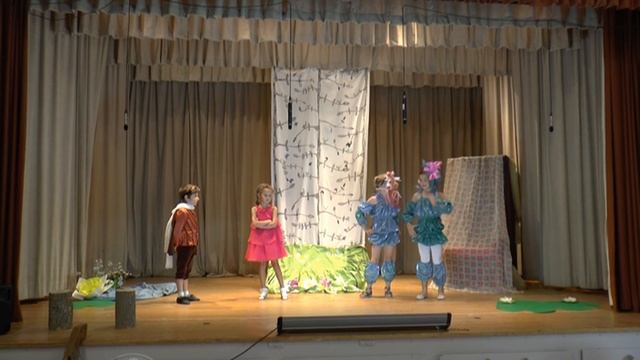 "Дюймовочка" смотреть онлайн