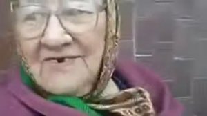 бабка поет  Babushka payot Бабка поет про черта