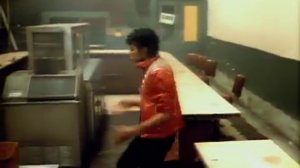 Michael Jackson -  Beat It Official Video.