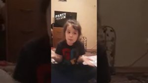 песня про (зачем мне это школа я блогер я блогер)😻