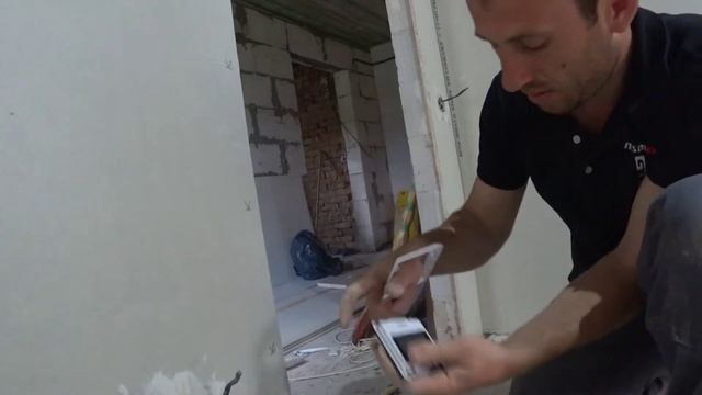 Будуємо будинок своїми руками. Монтаж електрики в будинку смотреть онлайн