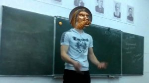 Утер читает стих Есенина: Ветер веет с юга