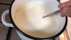 ?МОЛОЧНУЮ СЫВОРОТКУ для пчёл делаю легко ?