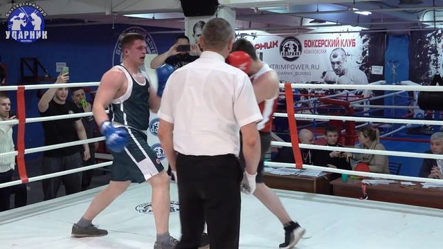 Любой удар может стать последним! Два мастера спорта в кровавом бою! смотреть онлайн