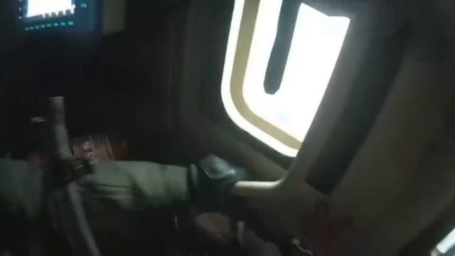 Подрыв БТР ВСУ на мине.mp4