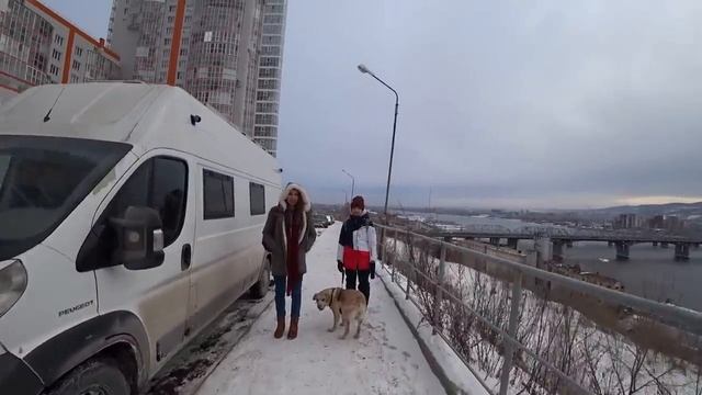 Зимний пикник в доме на колёсах | Автодом своими руками | #VANLIFE смотреть онлайн