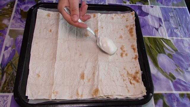 БЕРУ ЛАВАШ  и выкладываю начинку! Пицца из лаваша / Никакой возни с тестом! Очень быстро и вкусно